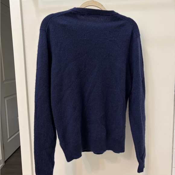 Men’s Saks 100% Cashmere Sweater Size Medium - Picture 3 of 3